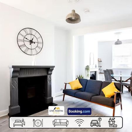 Comfy 3Bed House By Stirkmartin Stays Short Lets & Serviced Accommodation Cardiff With Free Parking & 8Mins To City Centre 외부 사진